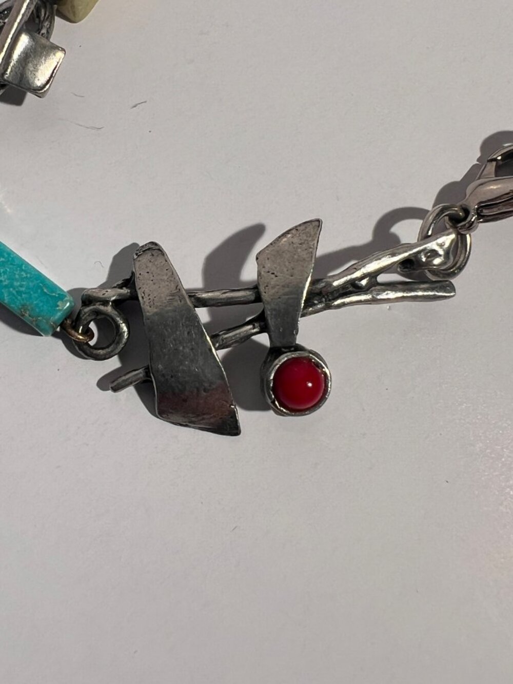 Vintage Sterling Silver Modernist Brutalist Link Bracelet – Turquoise & Red Cabo - Picture 4 of 12